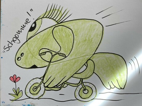 Green creature on a scooter. Pic from a Pencil‘s scribble. It says l‘m coming.