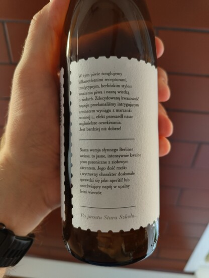 Etykieta tył piwa Marzanka z browaru Stara Szkoła.