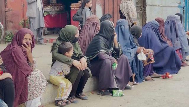A l'Afganistan les dones són presoneres a casa seva (Reuters)