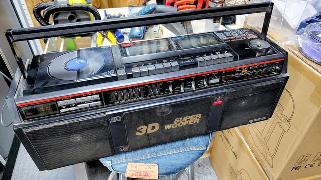 Hitachi CX-W800 boombox. CAD on the top left, two cassette wells next to it. Needs a clean and polish.