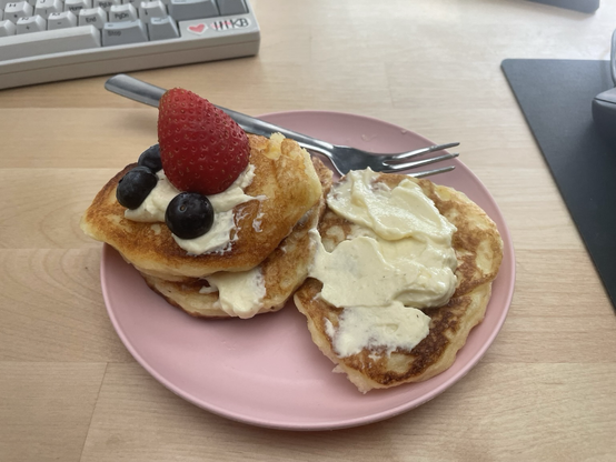 pancakes with vanilla cream cheese, blueberries and strawberries 