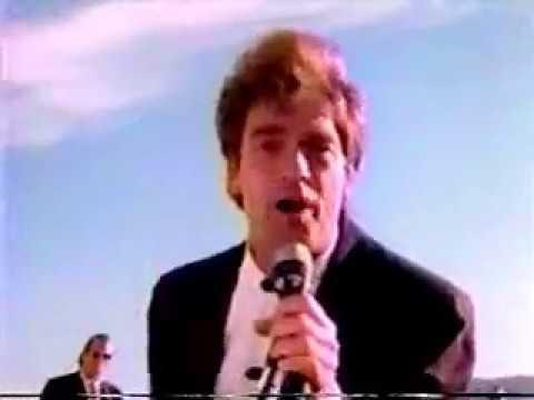 Huey Lewis & the News - Perfect World hqdefault