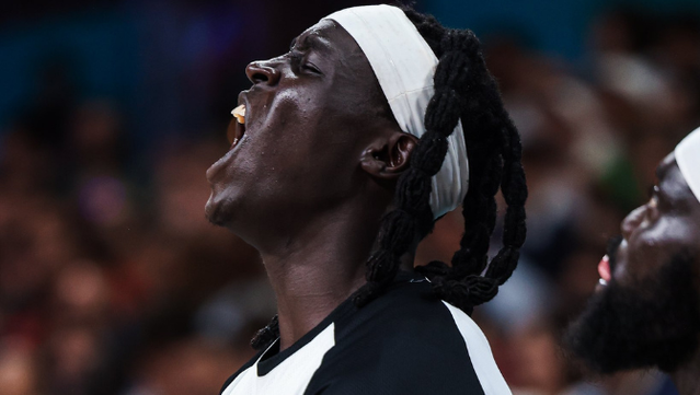 El malestar dels jugadors de Sudan del Sud es va fer evident sobre la pista (Reuters)