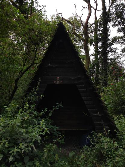 Dreieckige Schutzhütte
