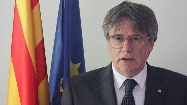 Carles Puigdemont, al vídeo fet públic aquest dissabte (X)