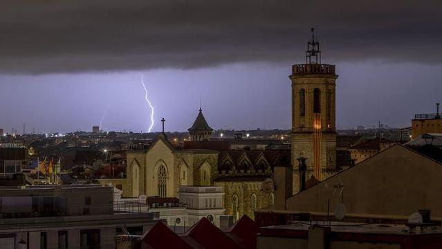 Tempesta de matinada a Sabadell