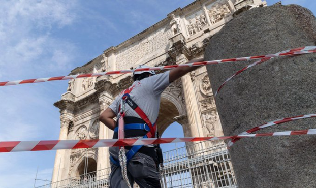 Conservators have begun assessing the damage to the Arch of Constantine in Rome after the fourth-century monument was struck by lightning