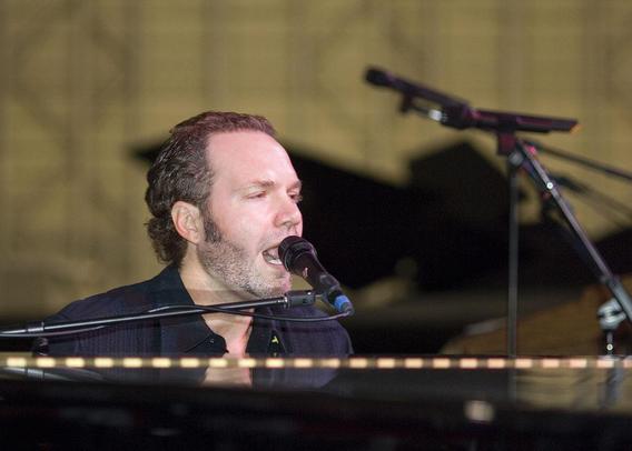 Five for Fighting 1200px John Ondrasik at Edwards Air Force Ball