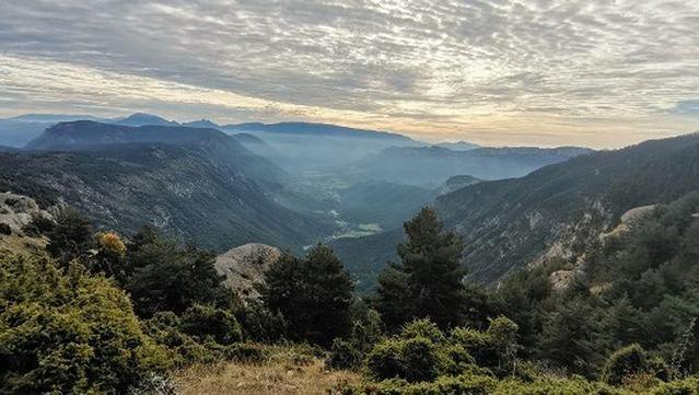 Núvols a la vall de Cabó (Pol Martínez)