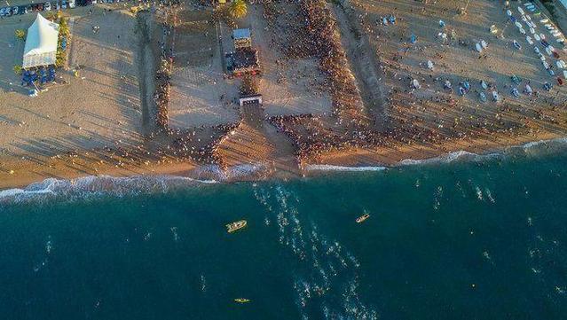 L'Ironman Calella-Barcelona ha aplegat més de 3.000 participants (Ironman)