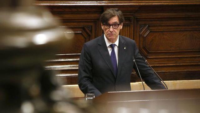 El president de la Generalitat, Salvador Illa, durant un discurs al Parlament (ACN / Bernat Vilaró)