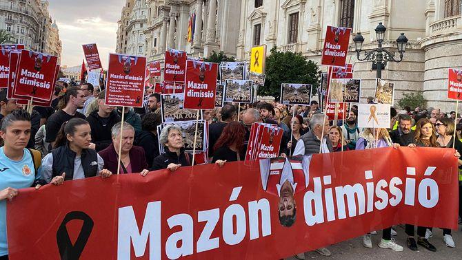 La capçalera de la manifestació a València (3Cat)
