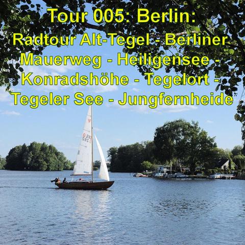 Ein Segelboot gleitet sanft über den Tegeler See, umgeben von üppig bewachsenen Ufern und vereinzelten Bootshäusern. Der blaue Himmel ist mit ein paar kleinen Wolken geschmückt, während die Blätter eines Baumes im Vordergrund das Bild leicht einrahmen. Das Wasser ist ruhig, und die Szenerie wirkt friedlich und entspannt. Boote und Grünflächen am Ufer verleihen der Umgebung eine idyllische Atmosphäre, ideal für Freizeitaktivitäten am Wasser.