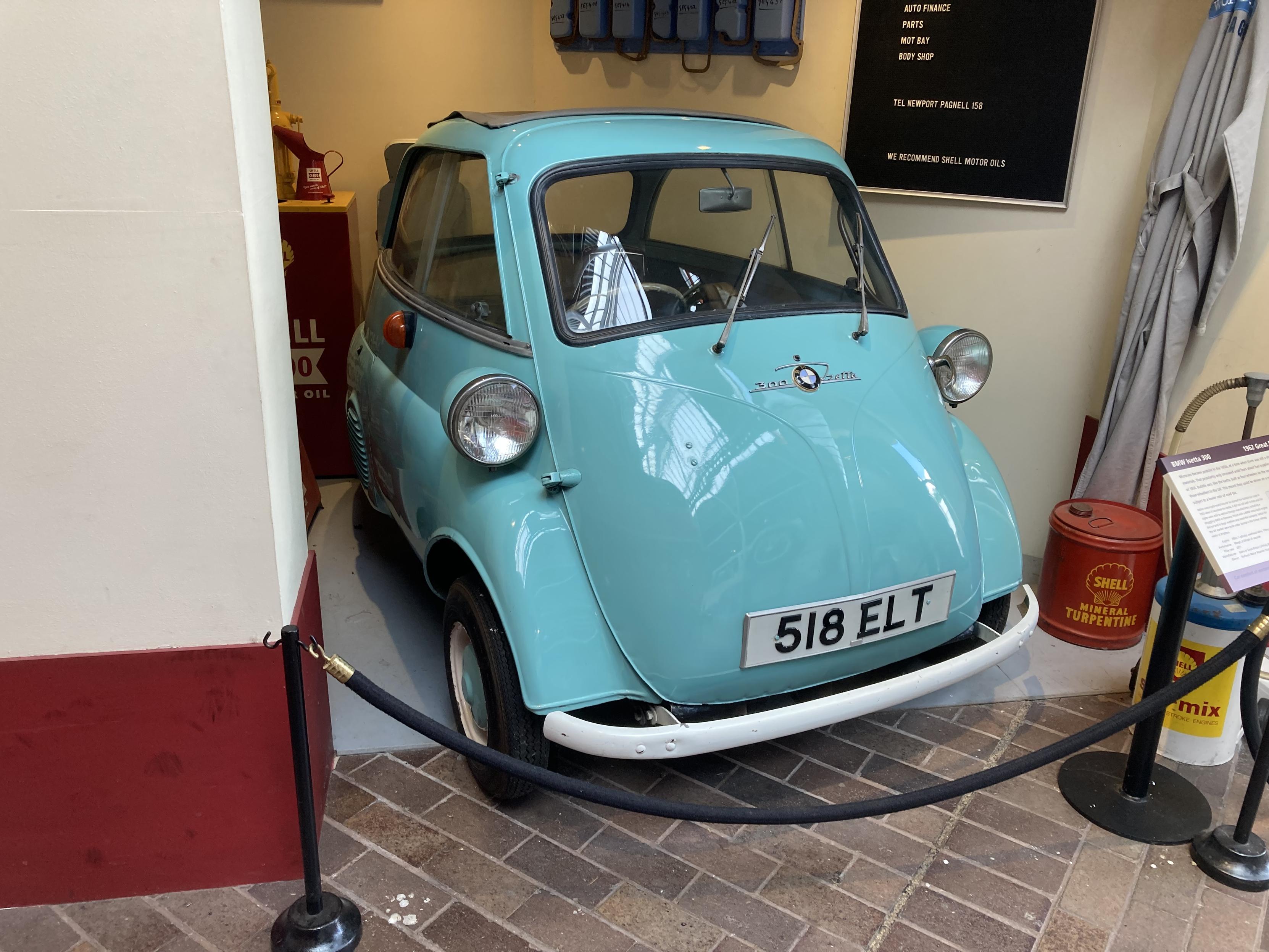 Turquoise BMW Isetta 300 bubble car, frontal view