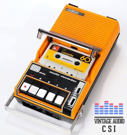 A 1970s recorder with 5 buttons, an inbuild mic and something for volume using the famous "cassettes".