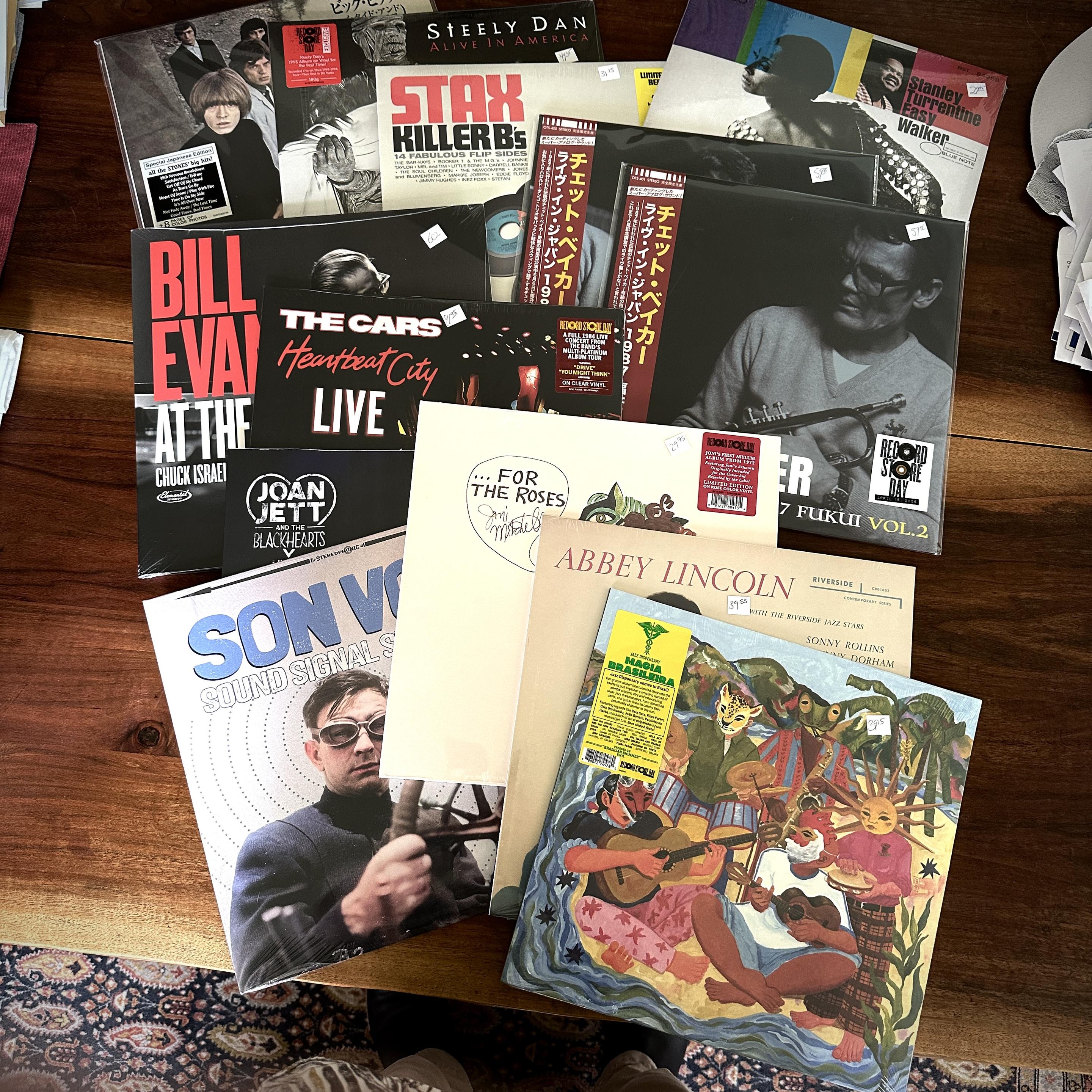 A photo of the records purchased for RSD 26: a Japanese import Rolling Stones ‘best of’ compilation, Steely Dan live, a compilation of Stax Records ‘b-sides’, Bill Evans at the BBC, The Cars live, Joan Jet Live in 81, Chet Baker live in Japan 1 and 2, the new Son Volt, Joni Mitchell, Abby Lincoln, and the latst Jazz Dispensary compilation. One non-RSD album was purchased: Stanley Turrentine’s ‘Easy Walker’.